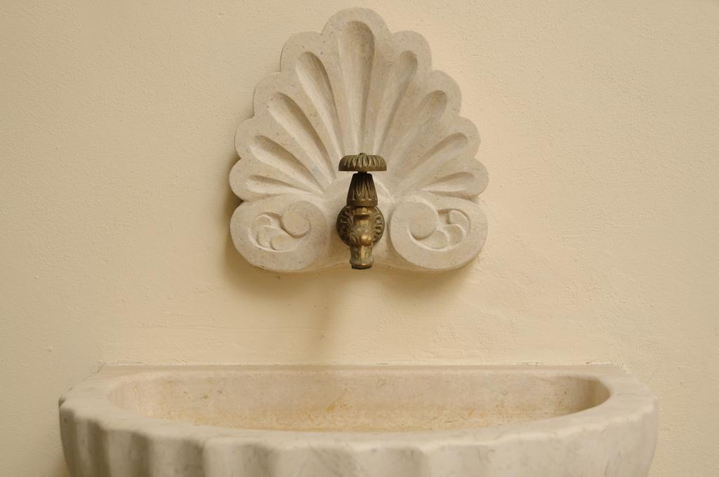 Bed And Breakfast Palazzo Santorelli Bitonto Buitenkant foto
