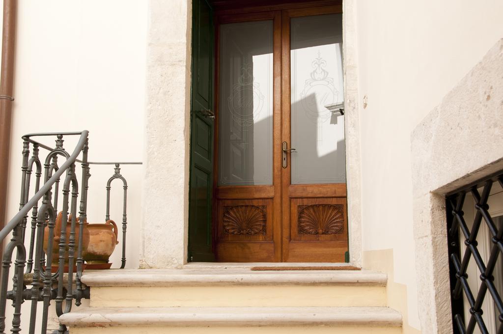 Bed And Breakfast Palazzo Santorelli Bitonto Buitenkant foto